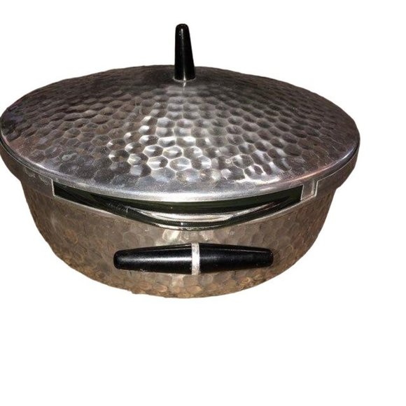 Vintage Hammered Casserole Covered Dish Used MCM - Picture 3 of 12